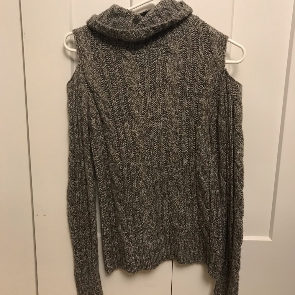 A grey sweater
